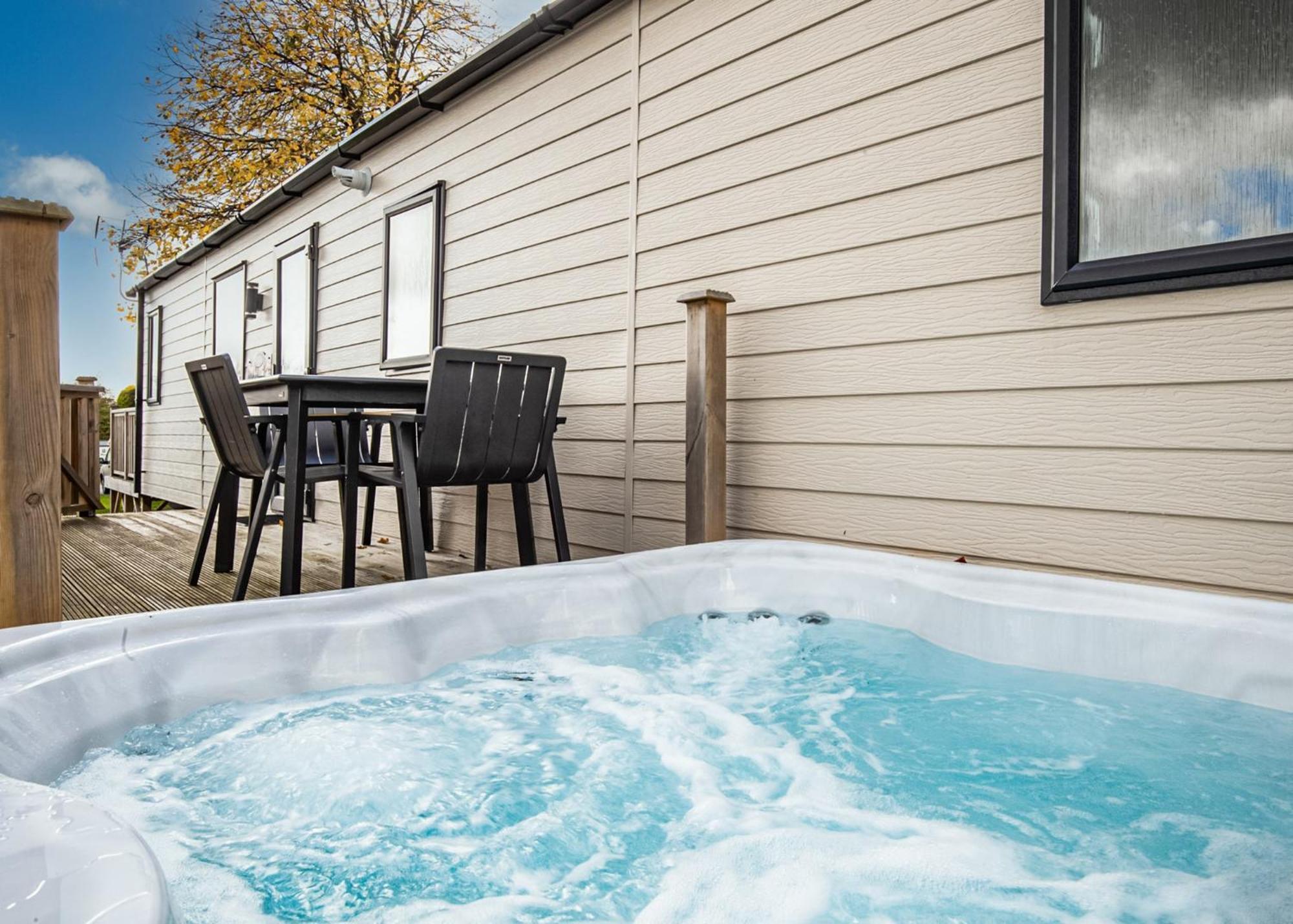 Noble Court Holiday Park Narberth Buitenkant foto